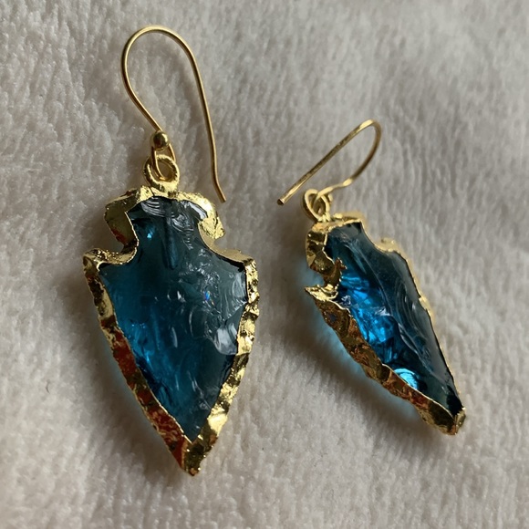Arrowhead earrings clear blue textured jewel glass gold framed pierced new - Picture 1 of 12